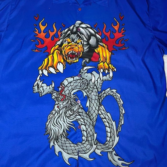TD By Priority Male - 90’s Dragon & Doberman Graphic  Button Down Shirt - Picture 4 of 6